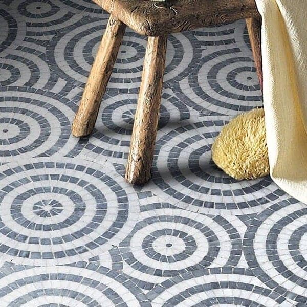 Custom Mosaics by MEC | Concentric overlapping circles mosaic tile theme.